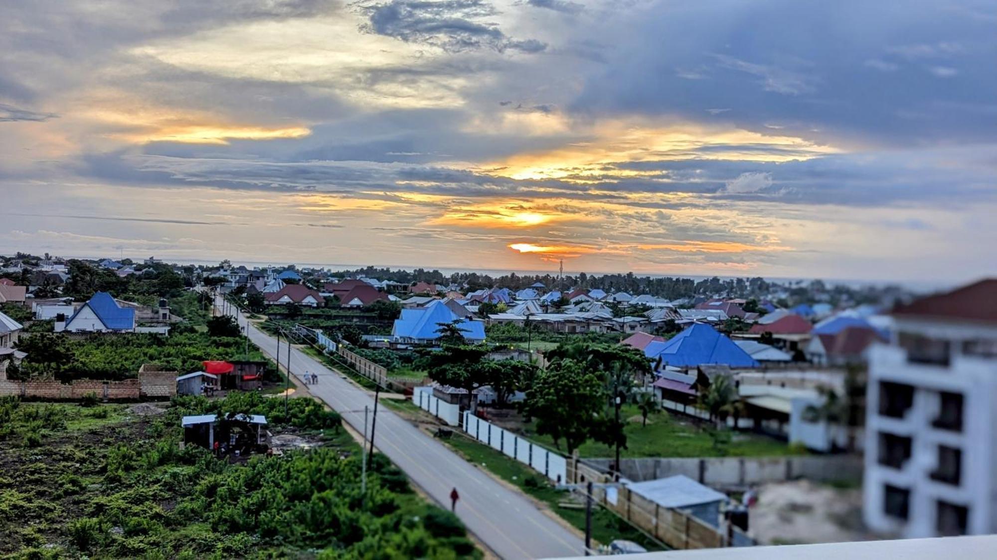 Hotel Crown View Nungwi